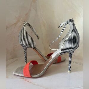 Dolce Vita size 9 shoe. Never worn